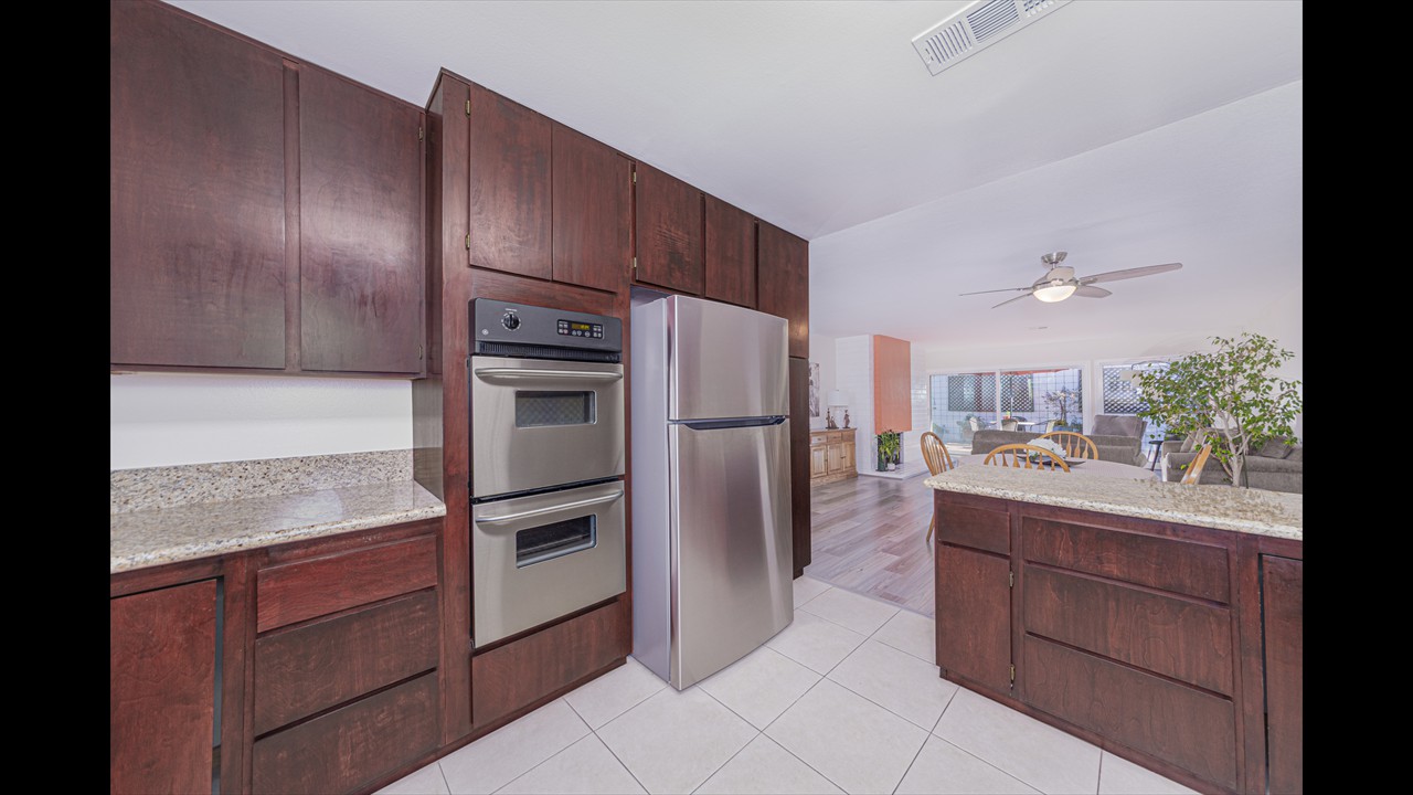 16-1Med-IMG_0282-Edit