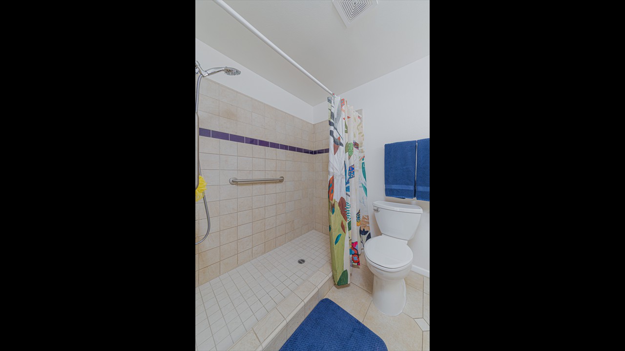 21-1Med-IMG_0343-Edit